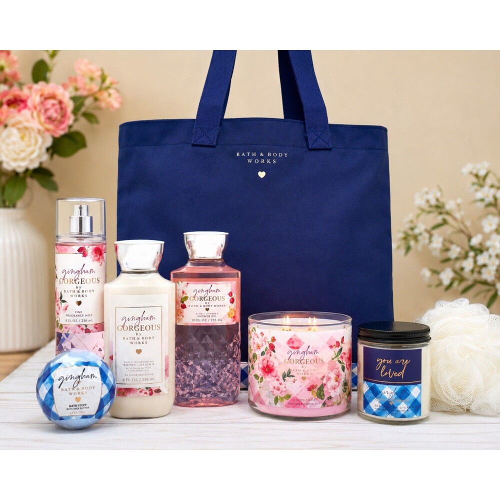 NWT Bath and Body Works Limited Edition Gingham Gift Bundle with Tote